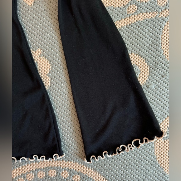 Fabulous Ruffled Top - Picture 7 of 7